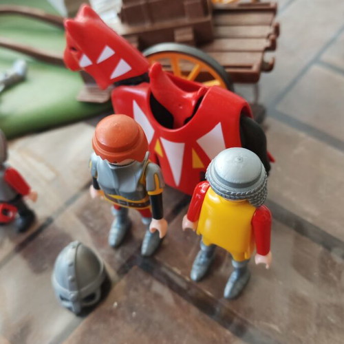 Playmobil 5168 used, good condition with missing parts