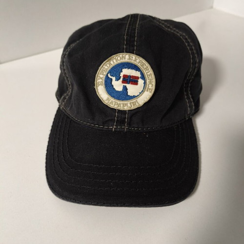Napapijri hat like new, black, one size