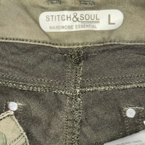 Olive pants teenage for girls like new, size large