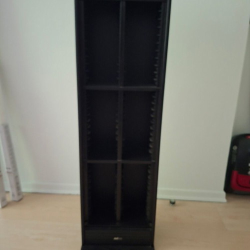 Wooden CD case like new, holds 66 CDs