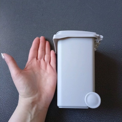 Sonic office trash bin new