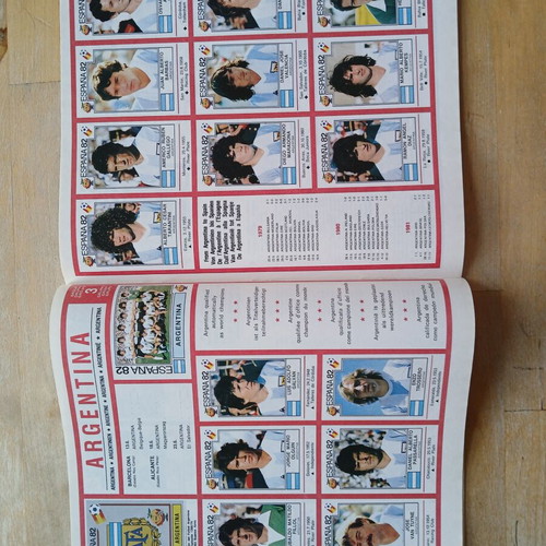 Panini Espana 1982 Official Reprint Album like new
