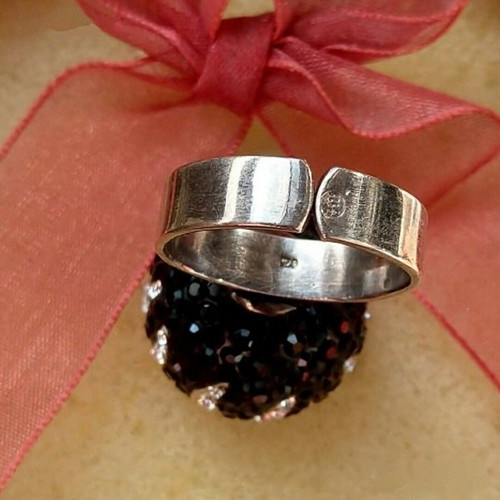 Ασημένιο δαχτυλίδι 925 με κρύσταλλα Swarovski σαν καινούργιο, μαύρο και άσπρο