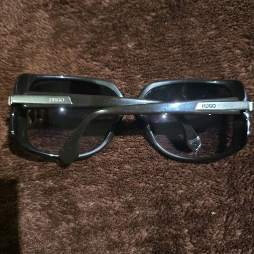 Hugo Boss sunglasses like new