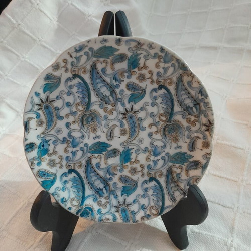 Porcelain plate vintage used