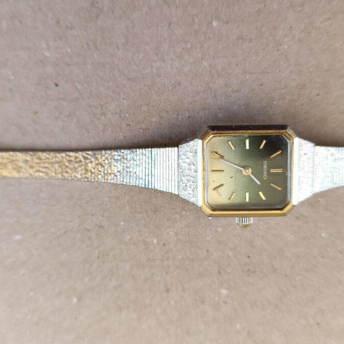 Seiko Vintage Women's Mechanical Wristwatch Gold Plated Model 11-3990 1979