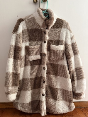 Fluffy cardigan brown beige like new