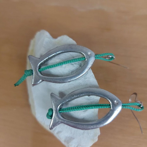 Fish-shaped earrings like new, green and silver