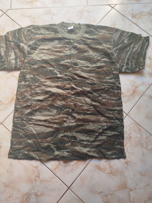 Cosmos No XXL Hunting Short-Sleeve T-Shirt camouflage new