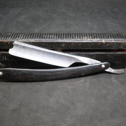 Antique straight razor (folding) French 266 'ACIER SUPERIEUR' used with travel case