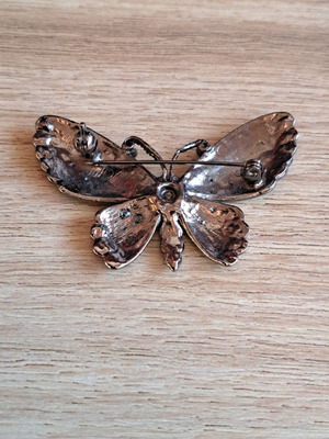 Butterfly brooch