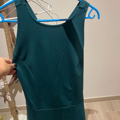 Top with open back and zipper used