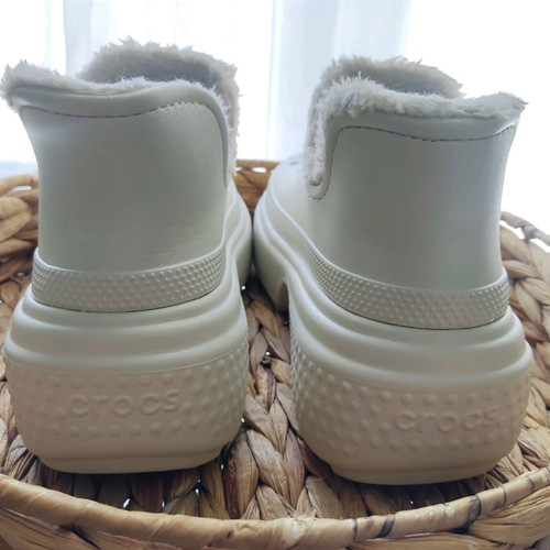 Crocs Stomp Shorty Boot like new, beige, size 39-40