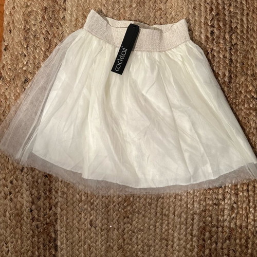Skirt beige new with three layers of tulle and lining, size S