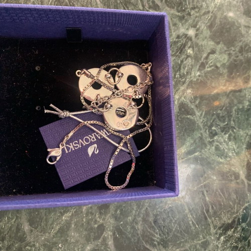 Swarovski necklace new, silver
