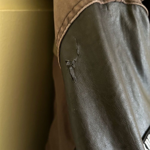 Khujo Jacket XL μεταχειρισμένο με φθορές στη δερματίνη στα μανίκια