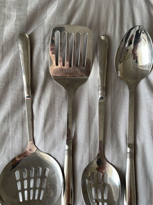 Kitchen utensils set of 4 stainless steel like new, 35 cm