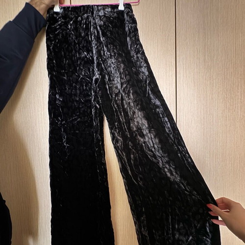 Zara velvet long pants like new, black