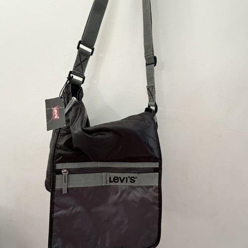 Levi's vintage crossbody bag, black, new with tag