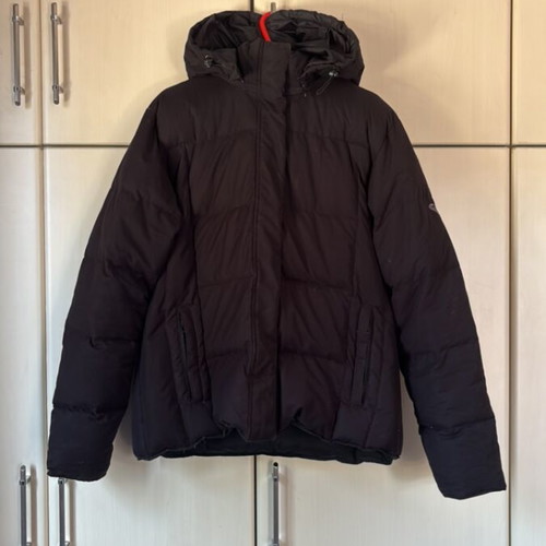 Quiksilver men's jacket size L like new, black