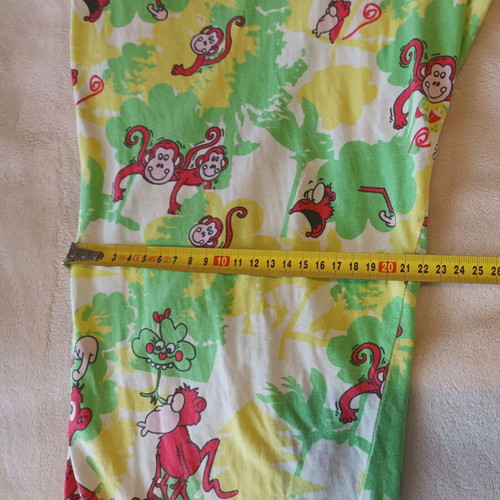 Vamp women's pajamas size M, cotton, like new, capri set