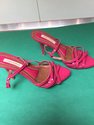 Zara sandals used, patent leather size 38 fuchsia