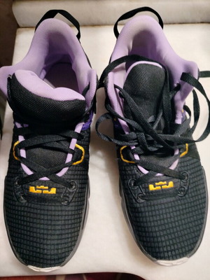 Nike LeBron Witness 7 μεταχειρισμένα παπούτσια μπάσκετ μαύρα, 42.5