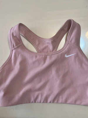 Nike sports bra authentic like new