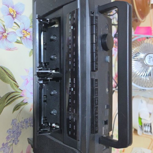Philips AW 7324 double cassette player with radio