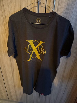 Totti X Aeterno collectible t-shirt like new from AS ROMA