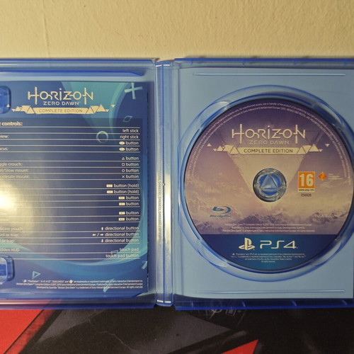 Horizon Zero Dawn Complete Edition PS4 game like new, Pal UK