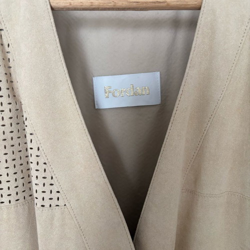 Fordan beige vest size 46 like new