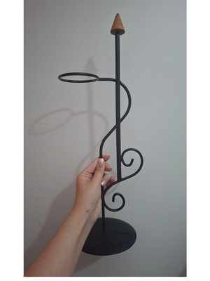 Black wrought iron metal decor stand with wooden detail, very good condition