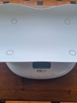 Digital precision scale like new with detachable tray up to 30 kg