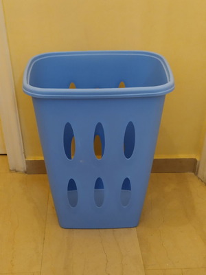 Plastic bin like new, height 53, width 41, depth 34 cm