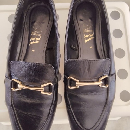 Zara leather loafers size 39, very good condition, black with gold details