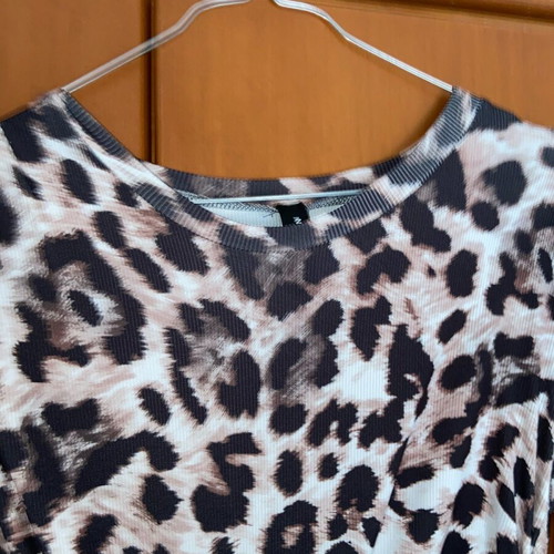 Animal print leopard dress like new with ruching and long sleeve