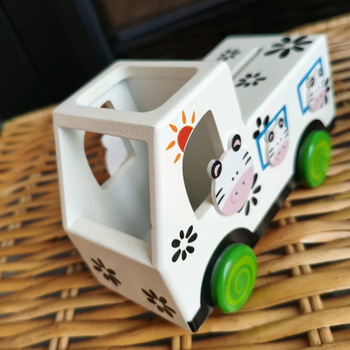 Children's wooden pencil holder like new