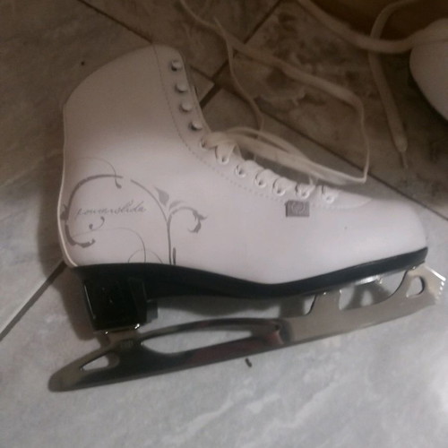 Ice skates new N37, genuine leather, steel blades