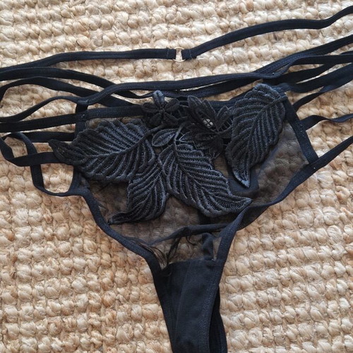 Blubella lingerie set new, white, includes black panty gift