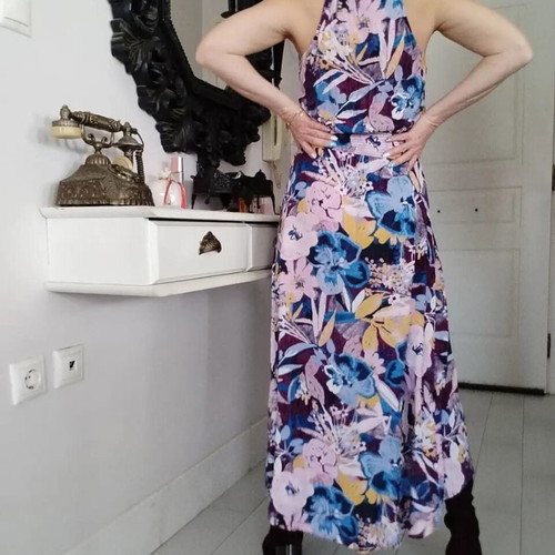 Vintage Women's Secret dress size M like new, multicolor