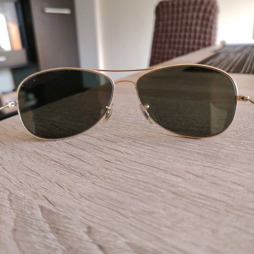 Ray-Ban sunglasses like new, original, green and gold