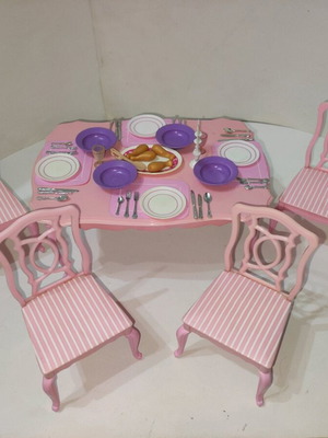 Sindy dining set with many accessories like new