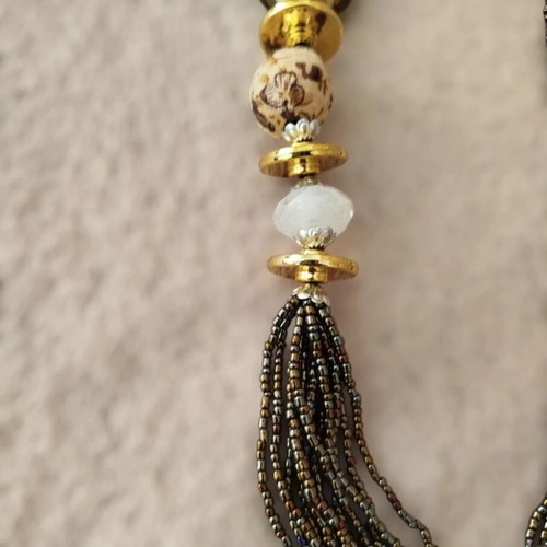 Handmade necklace like new with bohemian and ethnic influences