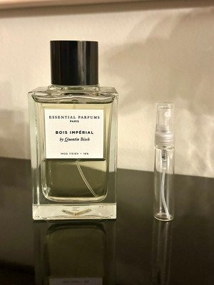 Bois imperial essential parfums 5ml καινούργιο