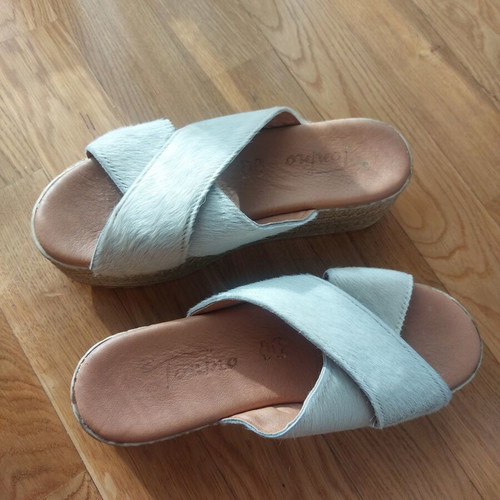 Flatforms leather size 37 like new beige and brown