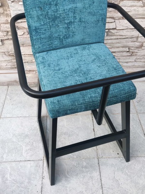 Children's bar stool used
