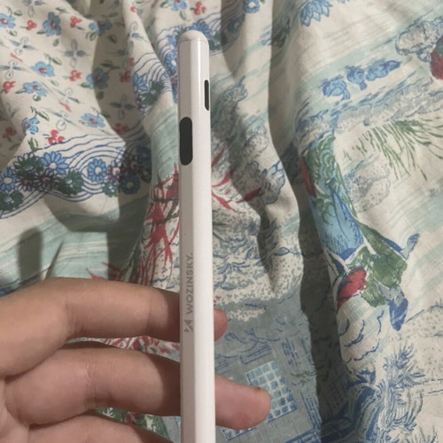 Stylus pens like new, Wozinsky universal and Apple compatible with extra tips