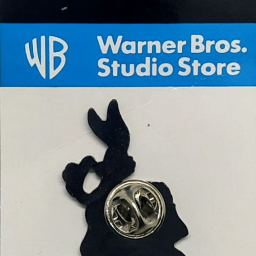 Collectible enamel pin Bugs Bunny and Tasmanian Devil new