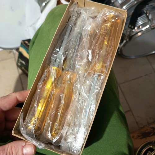 Sunflag screwdrivers new, pack of 8, hard with steel base